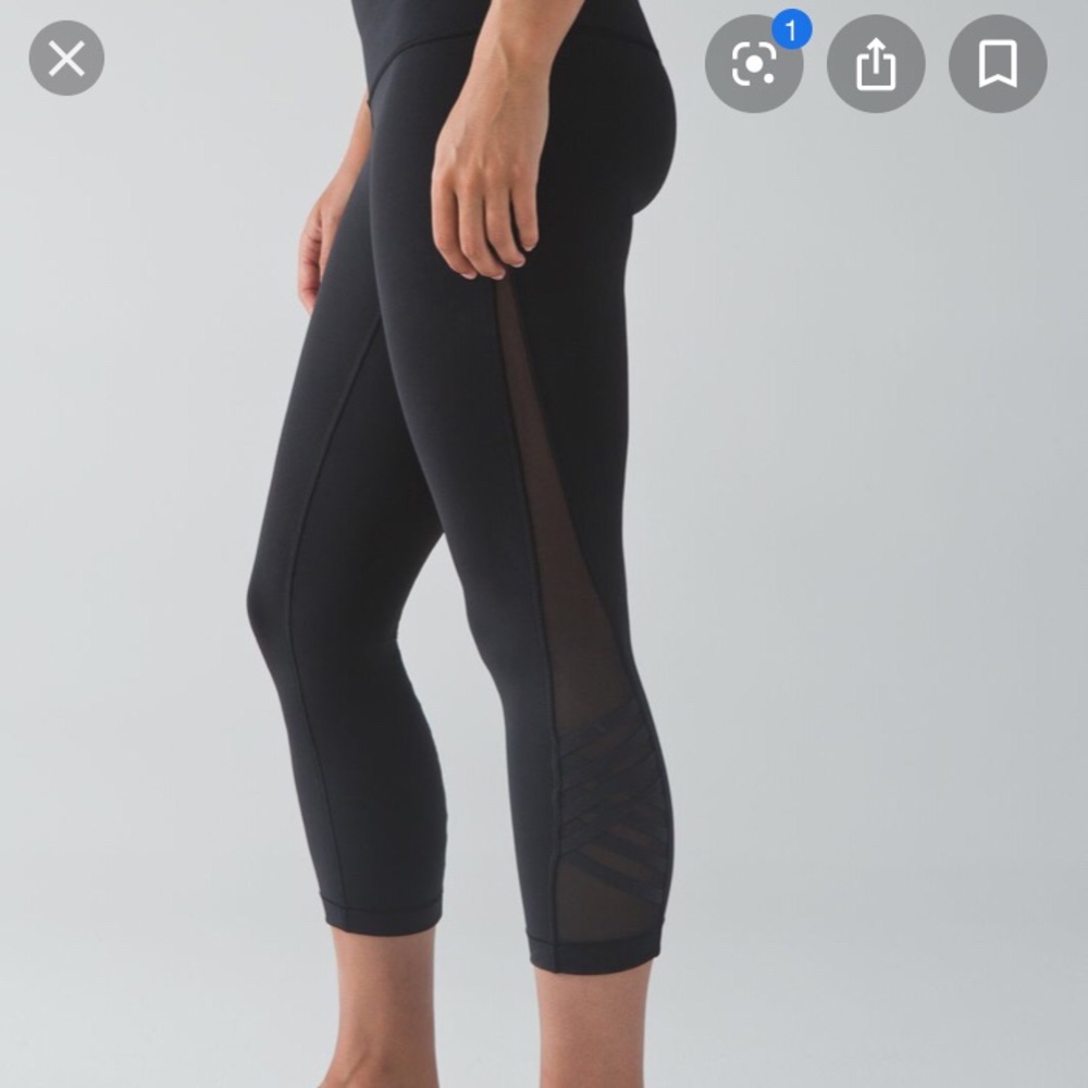 Lululemon Minimalist Crop lattice mesh Hi Rise